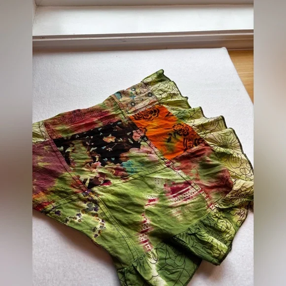 Kathmandu Imports Boho Patchwork Tie Front Bell Sleeve Blouse size small/medium - Picture 4 of 9